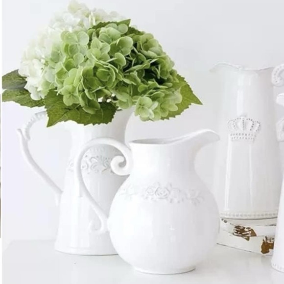 White Ceramic Crown Pitcher Vase Vintage Style Farmhouse Cottagecore Décor - Picture 5 of 7